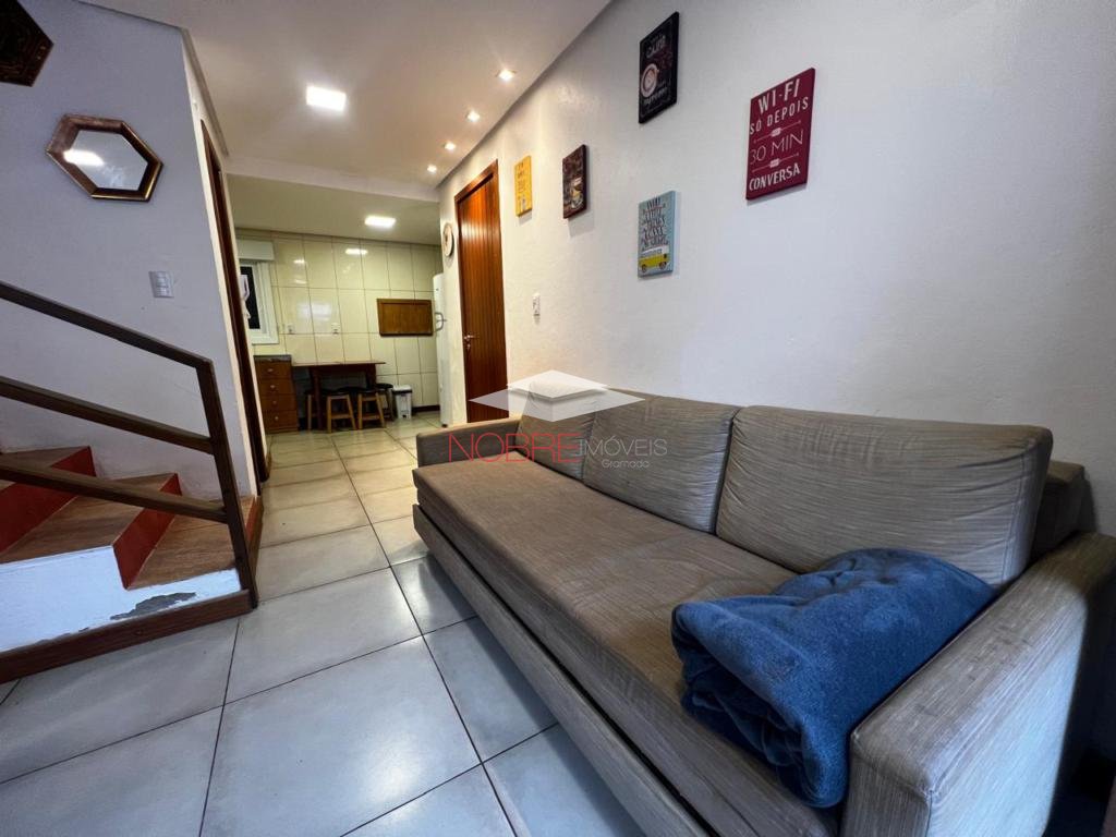 Casa Geminada 04 Dorm