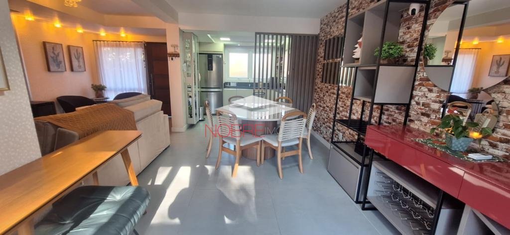 Casa Geminada 03 Dorm